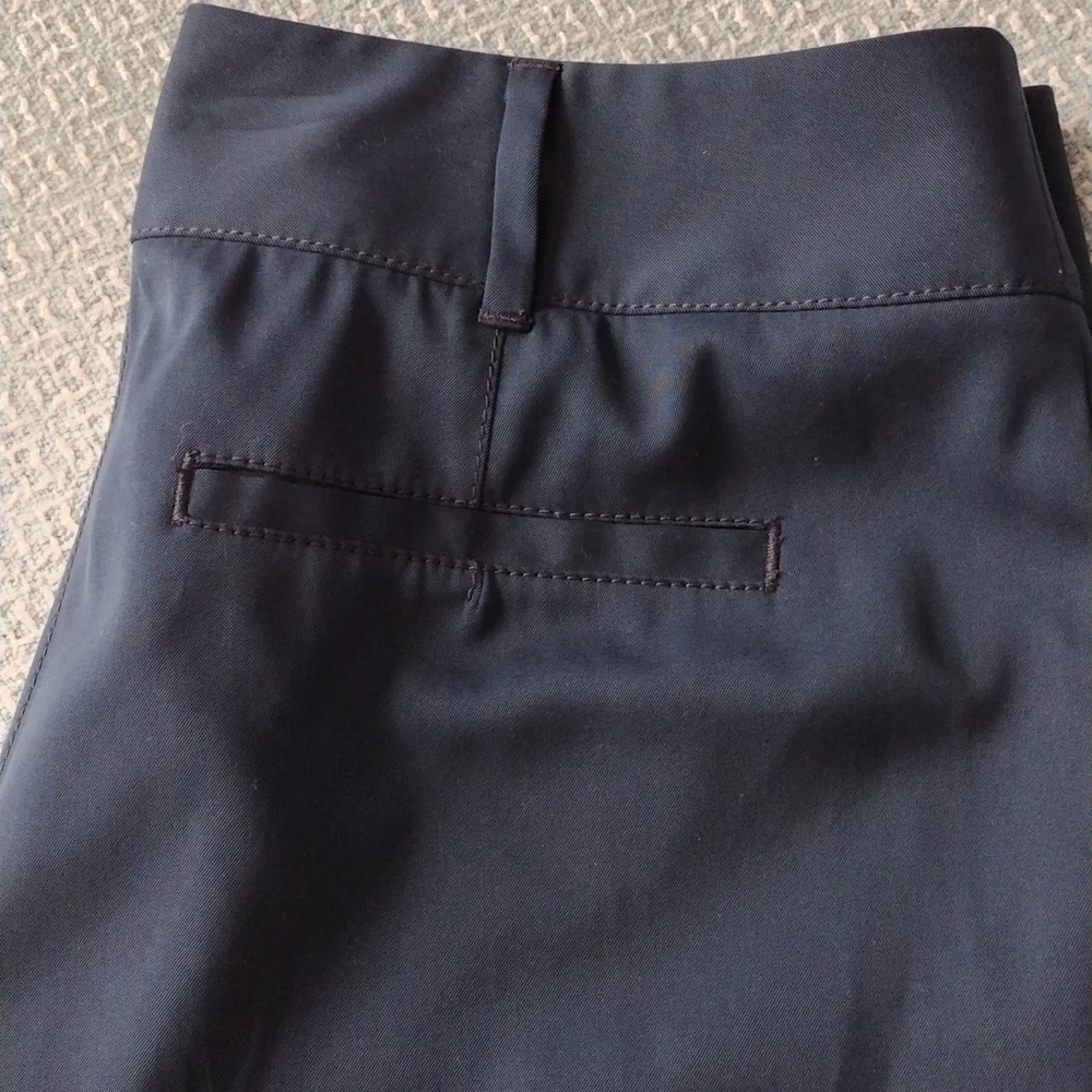 Annika Cutter & Buck Women's Golf Shorts Navy Size 8 - Picture 4 of 8